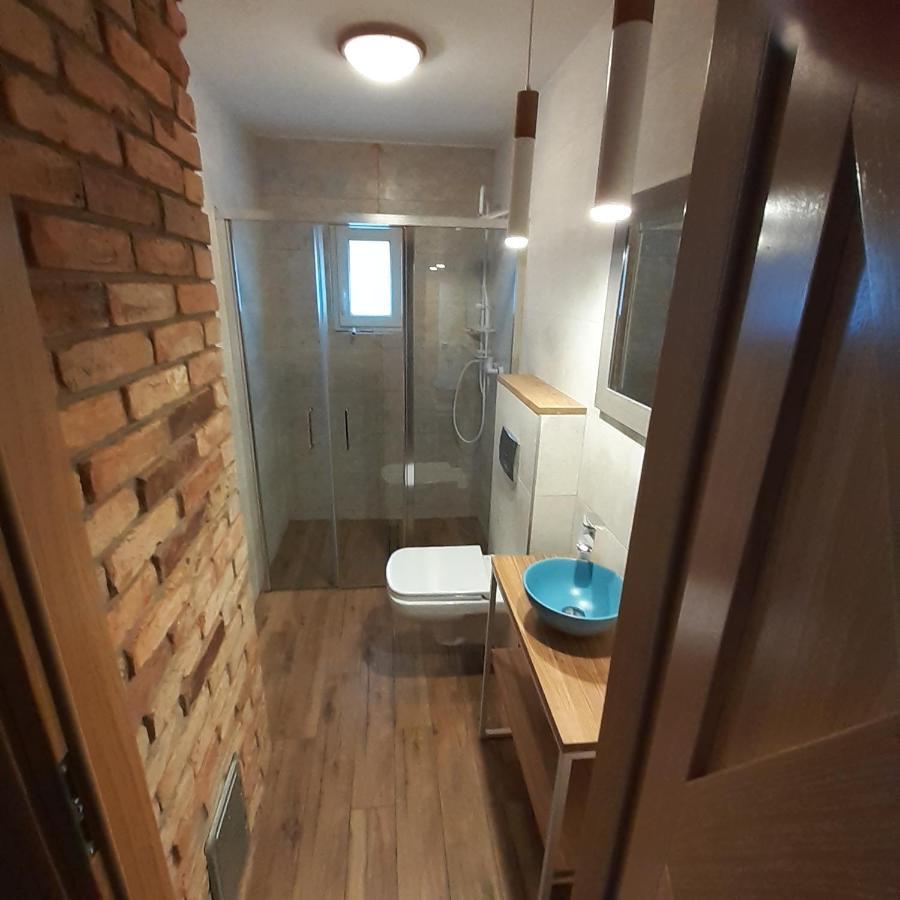 Pastelowy Domek Z Balia Elektryczna Z Jacuzzi Zalakowo Exterior foto